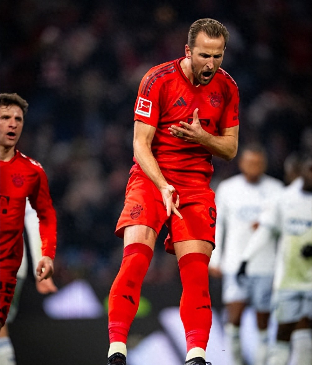 关于拜仁慕尼黑今晨防线松动,志在国王杯名次提升,引发热议,资深球员宣示担当的信息 关于拜仁慕尼黑今晨防线松动,志在国王杯名次提升,引发热议,资深球员宣示担当的信息