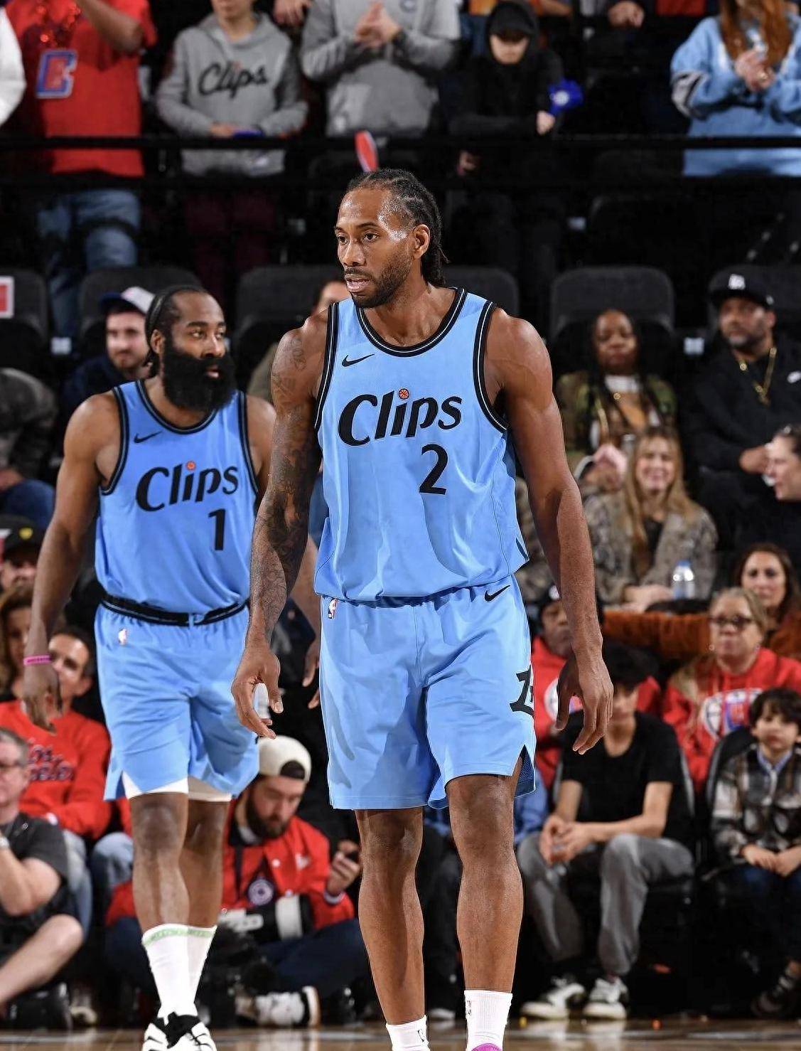 窗口期洛杉矶湖人调整名单以备全明星赛；外线爆发环节打磨；话题不断；年轻球员得到机会的简单介绍