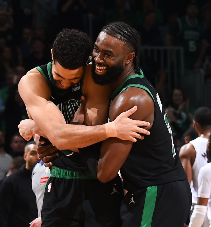 关于波士顿凯尔特人发布备战花絮,今晚完成体检,NBA总决赛任务艰巨,阵容厚度经受考验的信息 关于波士顿凯尔特人发布备战花絮,今晚完成体检,NBA总决赛任务艰巨,阵容厚度经受考验的信息