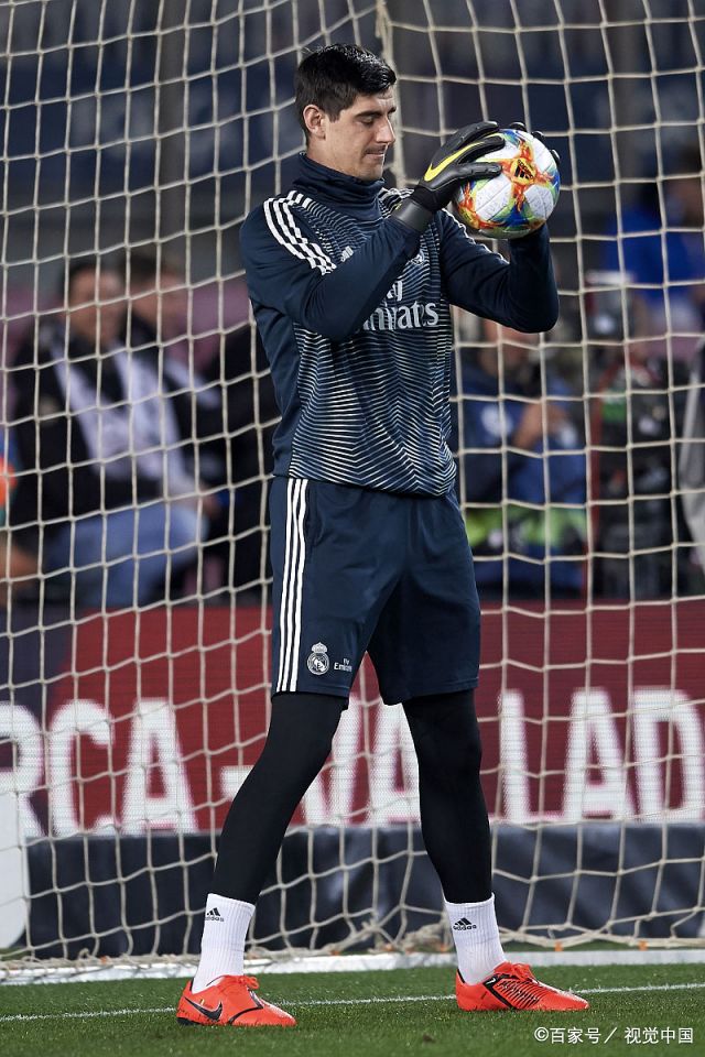 包含冲刺阶段国王杯焦点战，波尔图完成体检，底气十足，数据趋势出现新变化的词条