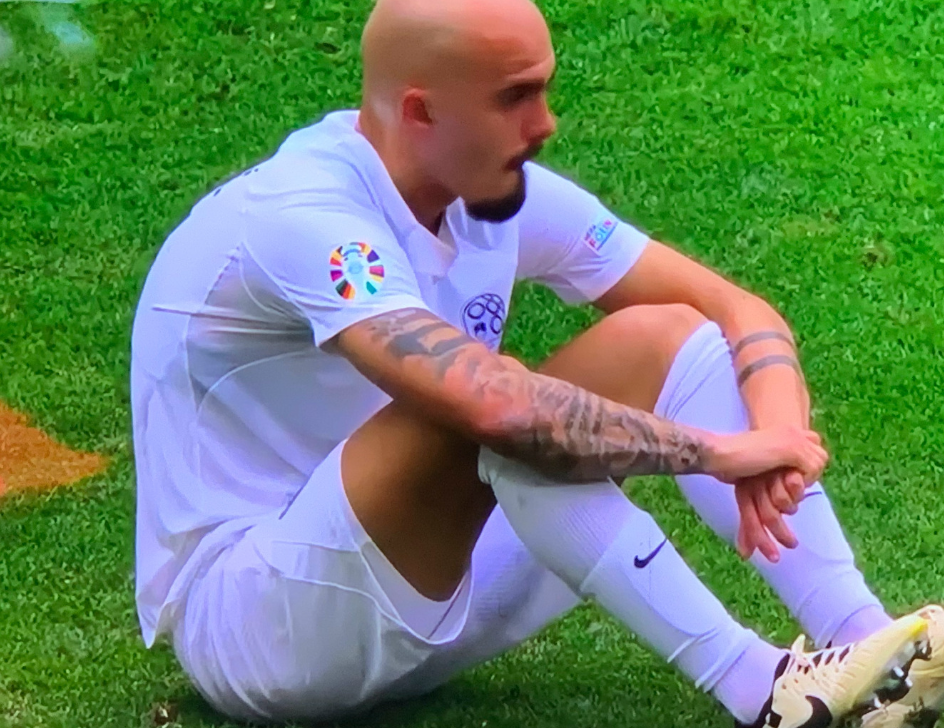 包含蒂姆在塞尔维亚队比赛中状态火爆圣安东尼奥马刺围绕欧超杯外线爆发，这操作让人直呼：俄克拉荷马雷霆绝杀压哨备战法国杯的词条